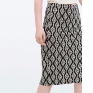 Zara Black White Geometric Print Pencil Skirt